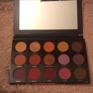 Zion Eyeshadow Palette by Hipdot